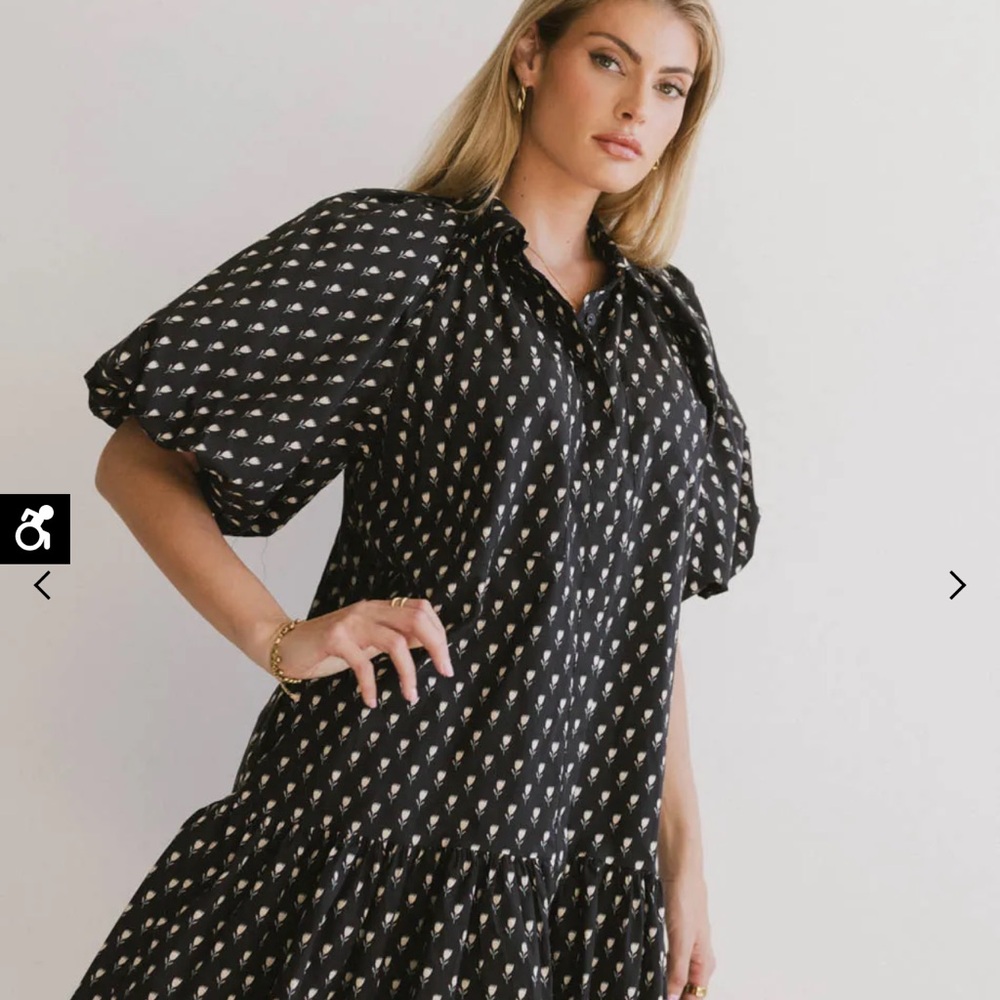 AUREUM Black and White Midi Dress